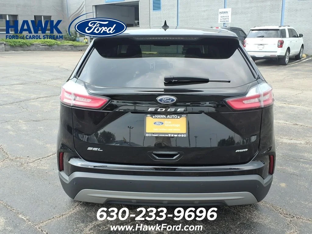Used 2024 Black Ford SEL image 6