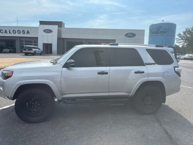 Used 2022 Silver Toyota SR5 Premium image 5