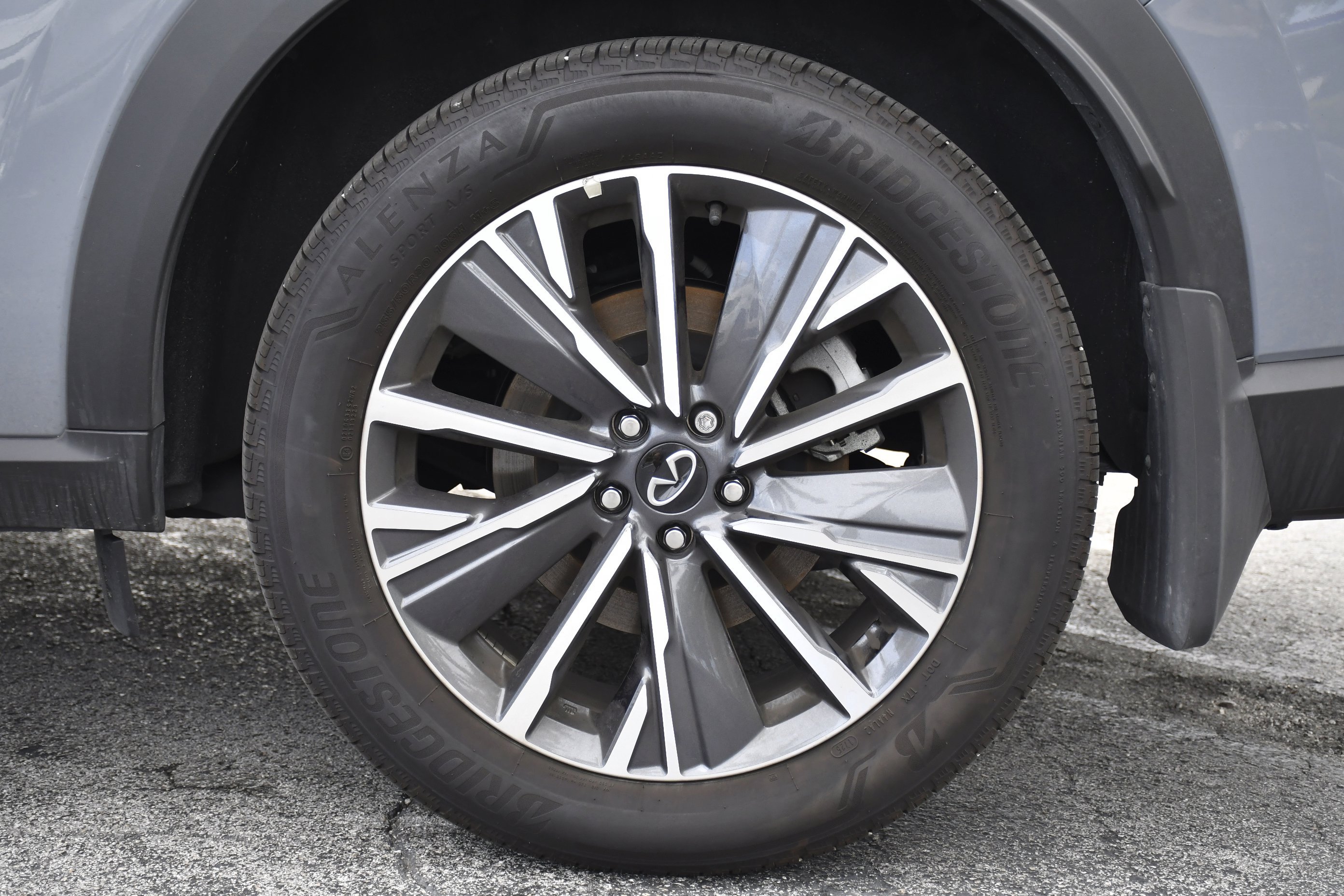 Certified Used 2026 Harbor Gray INFINITI LUXE image 37
