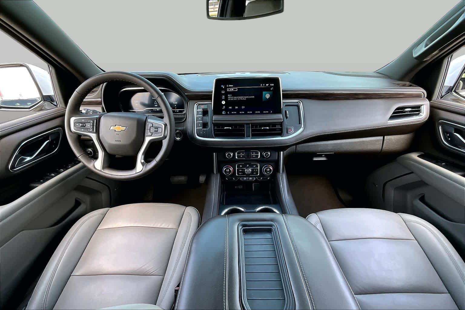 Used 2022 Summit White Chevrolet LT image 16