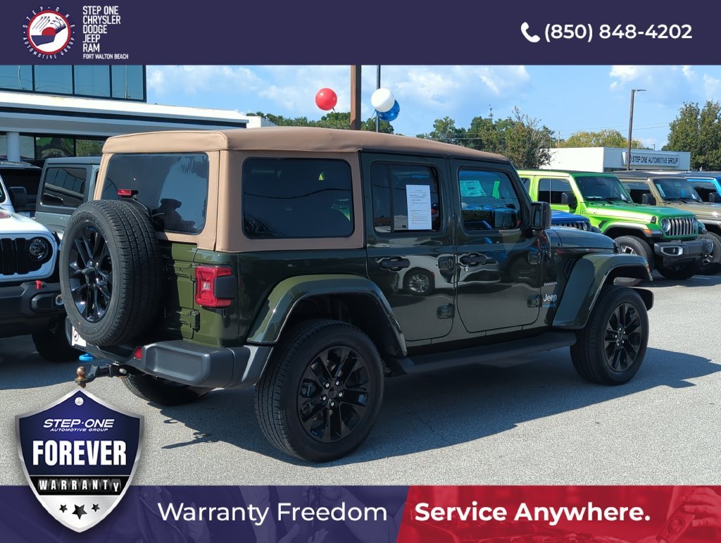 Used 2022 Green Jeep Unlimited Sahara 4xe image 6
