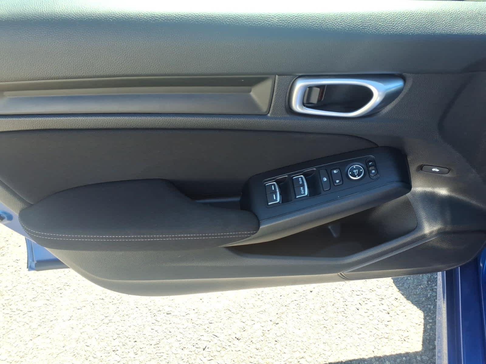 2023 Honda Civic LX - Photo 15
