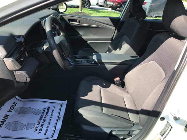 Used 2025 Ice Cap Toyota LE image 22