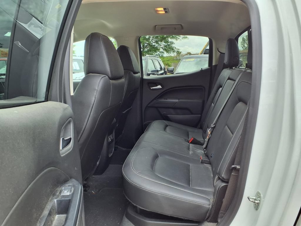 Used 2021 SUMMIT WHITE Chevrolet 4WD LT image 11