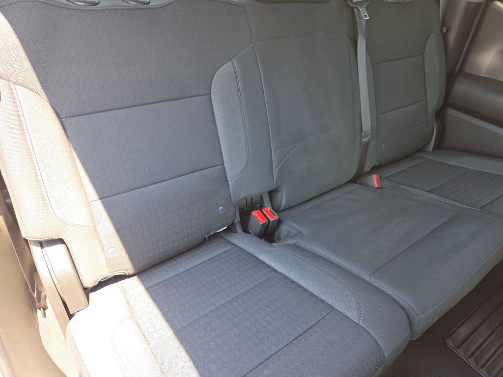 Used 2025 White Chevrolet Custom image 20