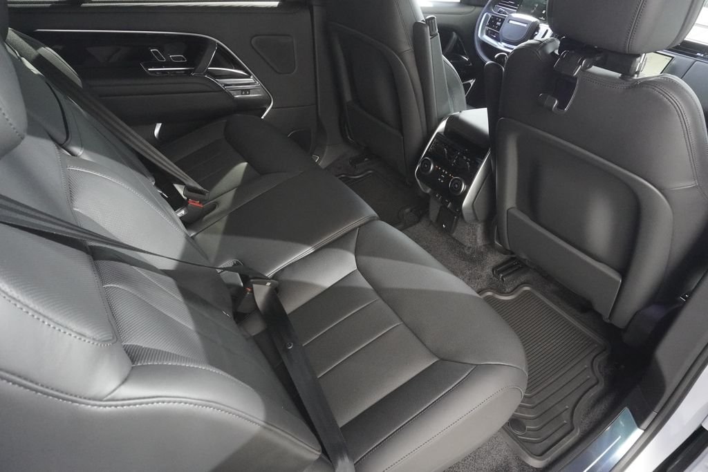 New 2026 Fuji White Land Rover SE image 26