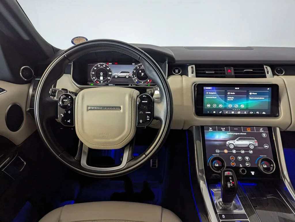 Used 2022 Black Land Rover HSE Silver Edition image 6