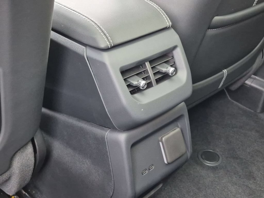 2027 Cadillac OPTIQ Luxury - Photo 20