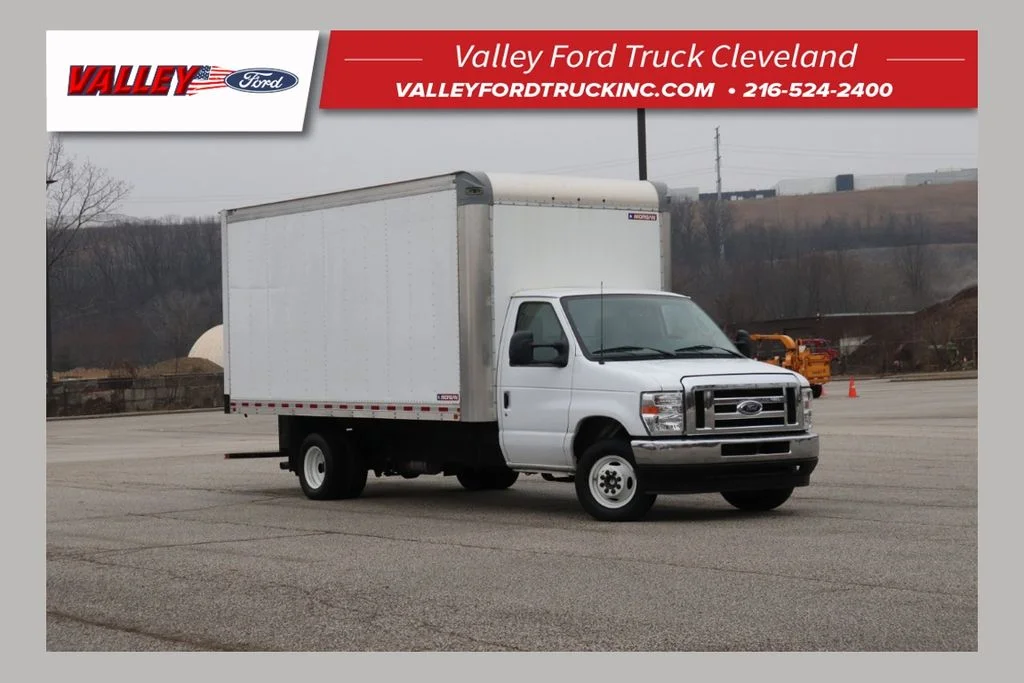 2024 Ford E-Series DRW E-450 Super Duty 176 in WB's photo