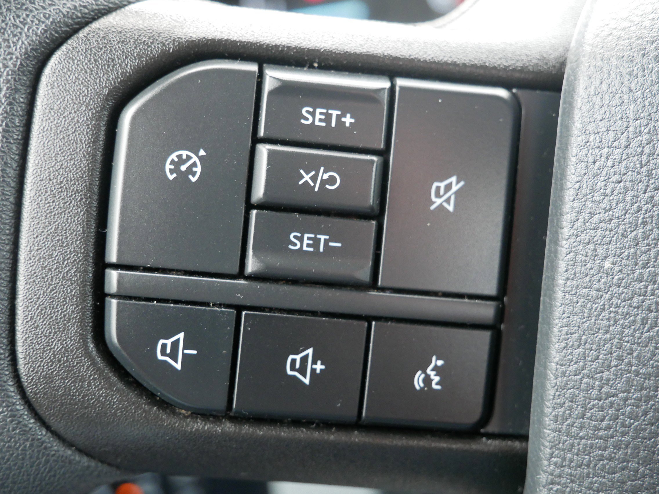 Used 2023 Blue Ford XLT image 16