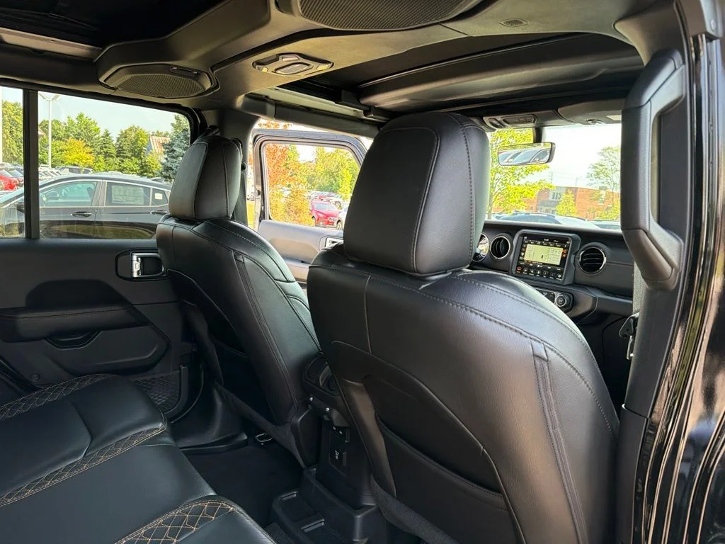 Used 2021 Black Jeep Unlimited Sahara High Altitude image 23