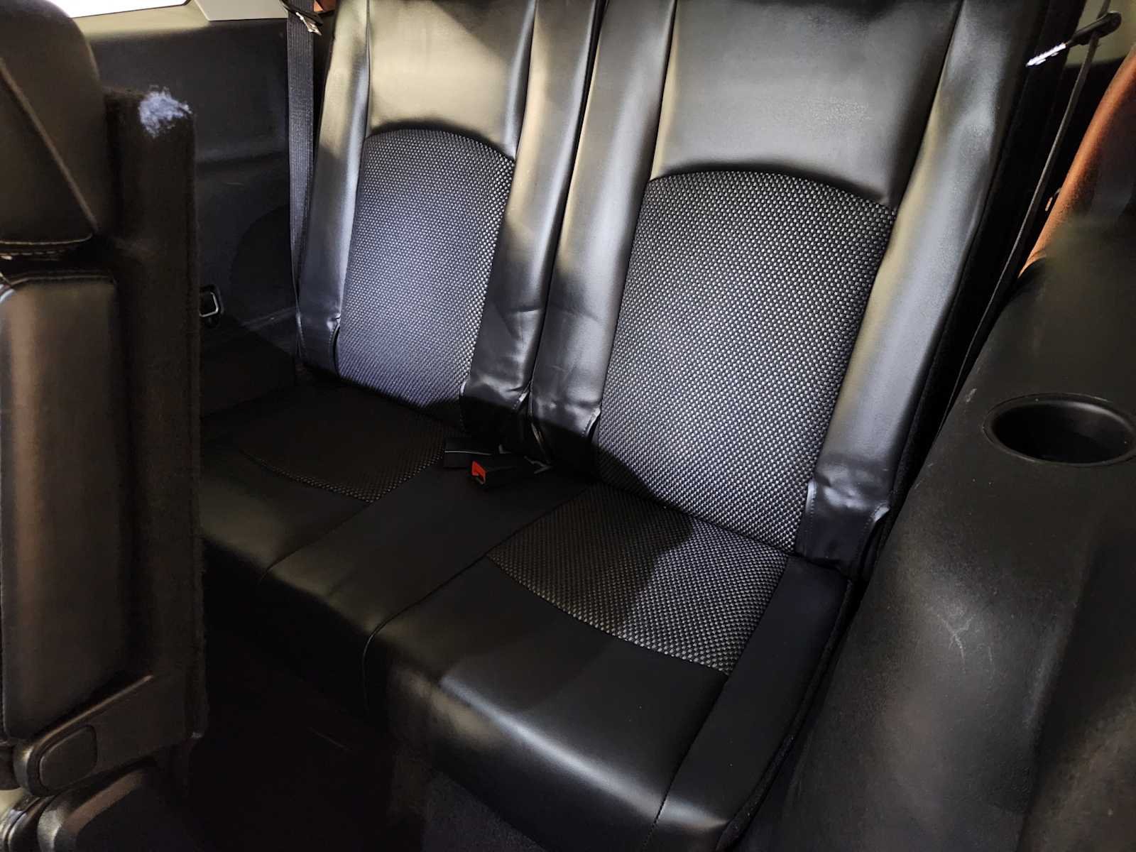 Used 2018 Pitch Black Clearcoat Dodge Crossroad image 29