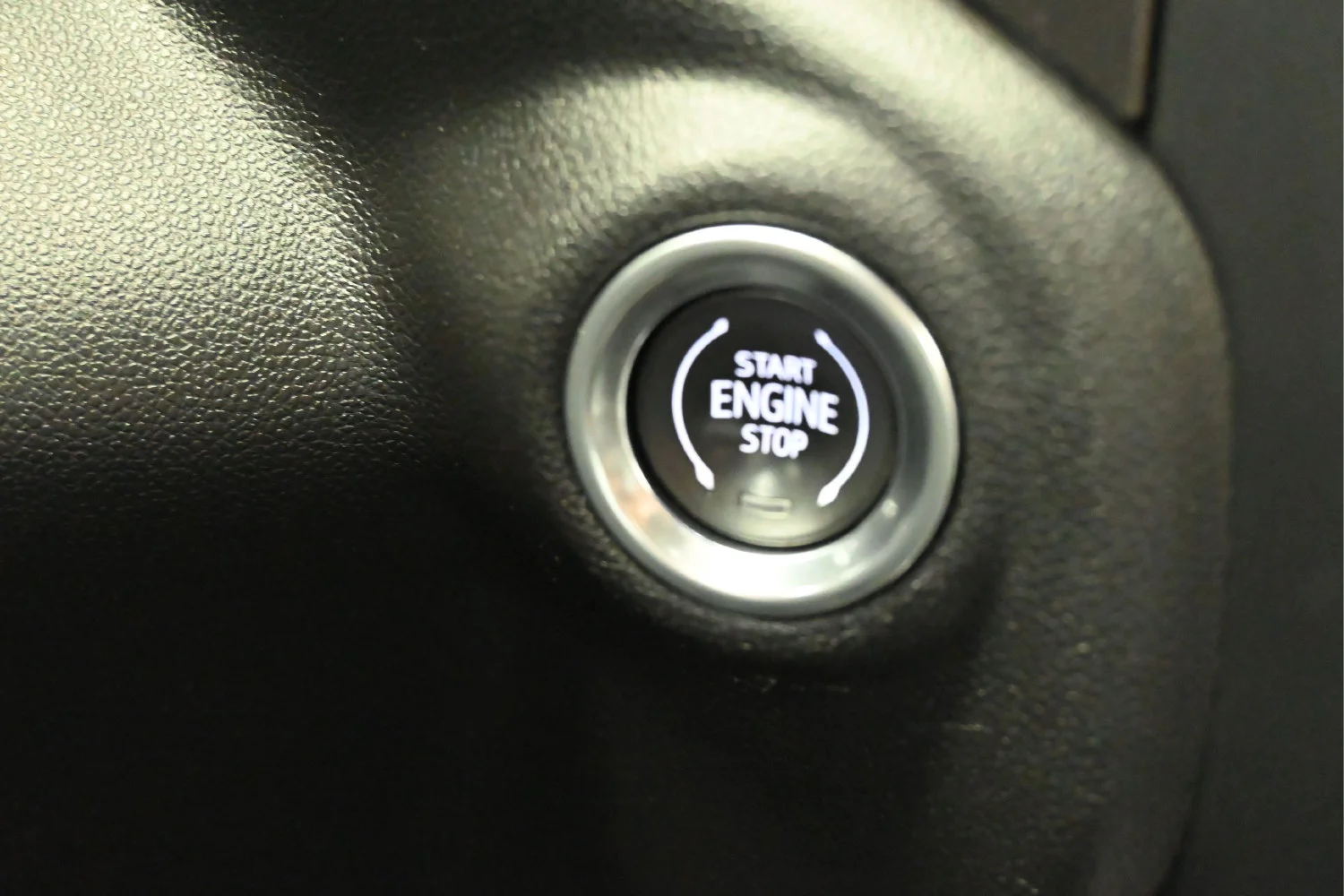 Used 2020 ONYX BLACK GMC AT4 image 12