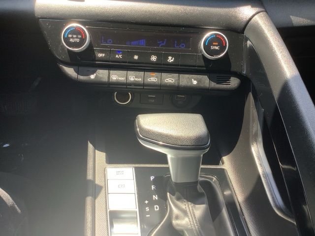 Used 2023 Scarlet Red Hyundai Blue image 24