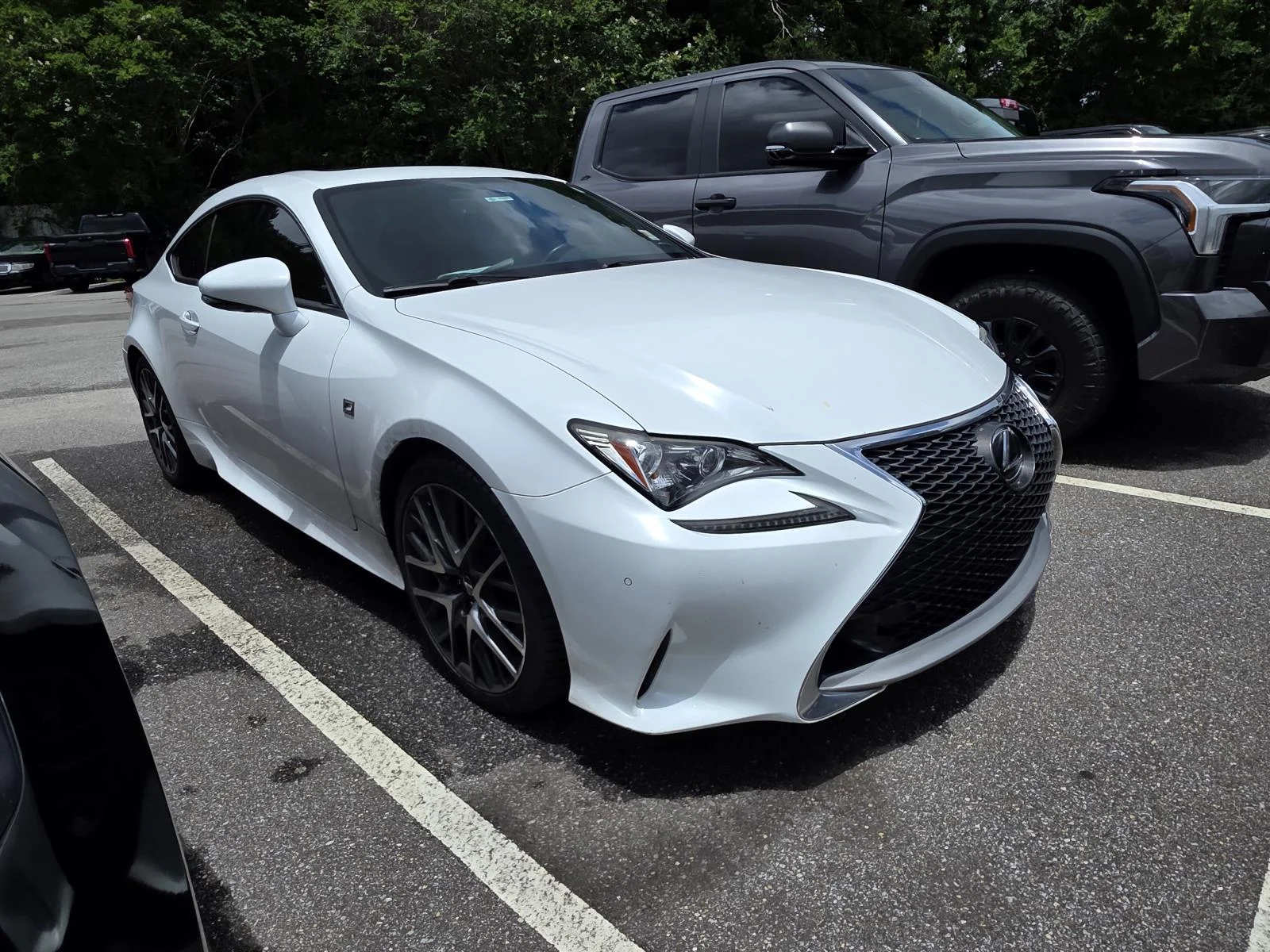 2016 Lexus RC 350 200t's photo
