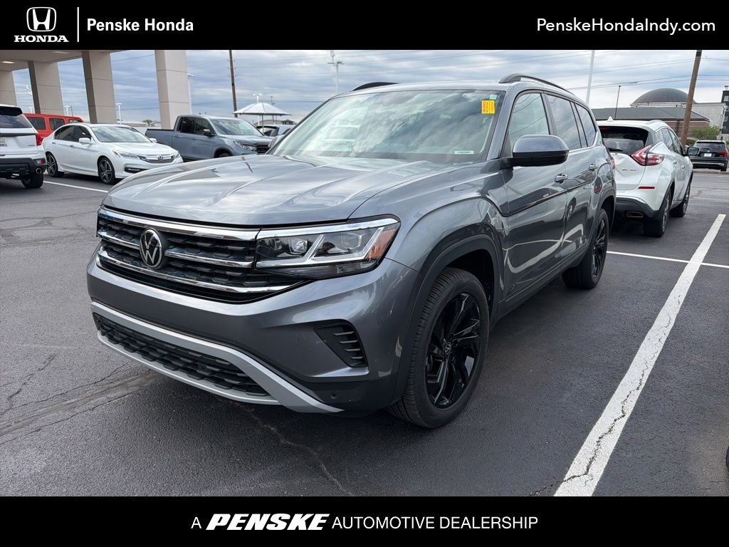 2023 Volkswagen Atlas 3.6L SE w/Tech 4MOTION's photo