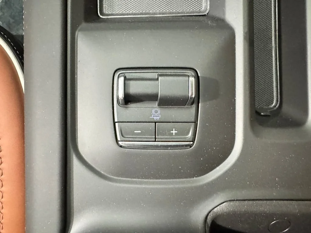 New 2026 Summit White GMC Denali Ultimate image 18