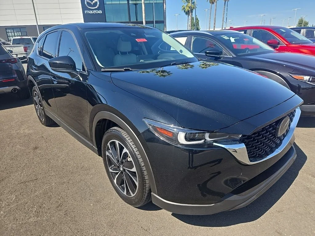 2023 Mazda CX-5 S Premium package Auto AWD's photo