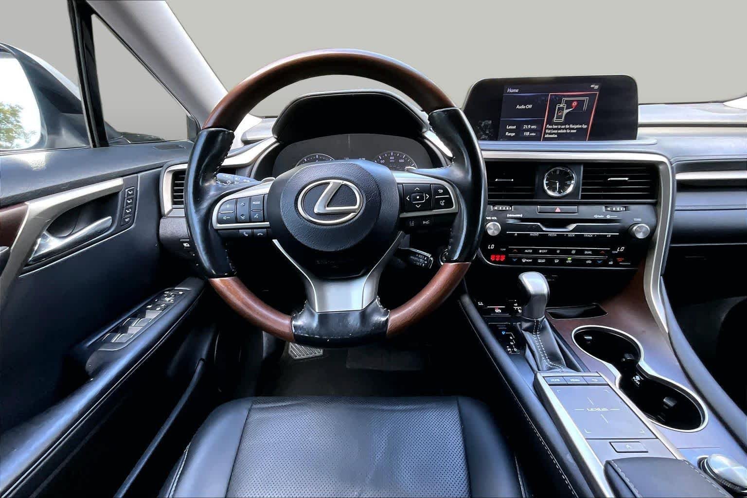 Used 2021 Eminent White Pearl Lexus  image 6