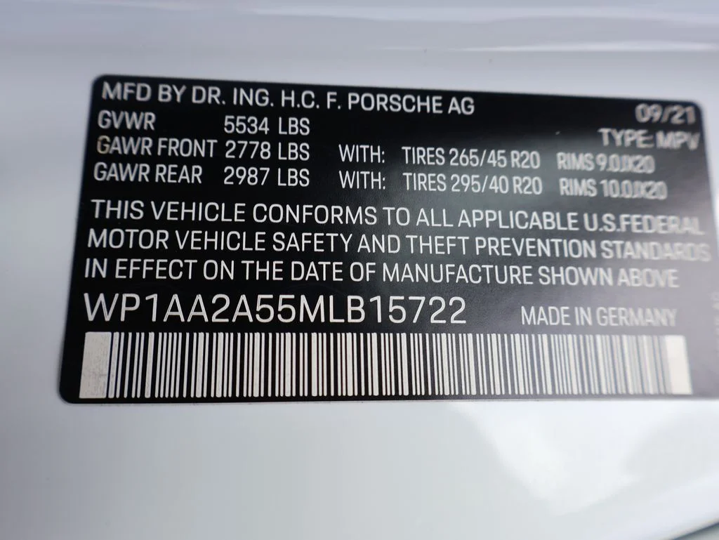 Used 2021 White Porsche  image 37