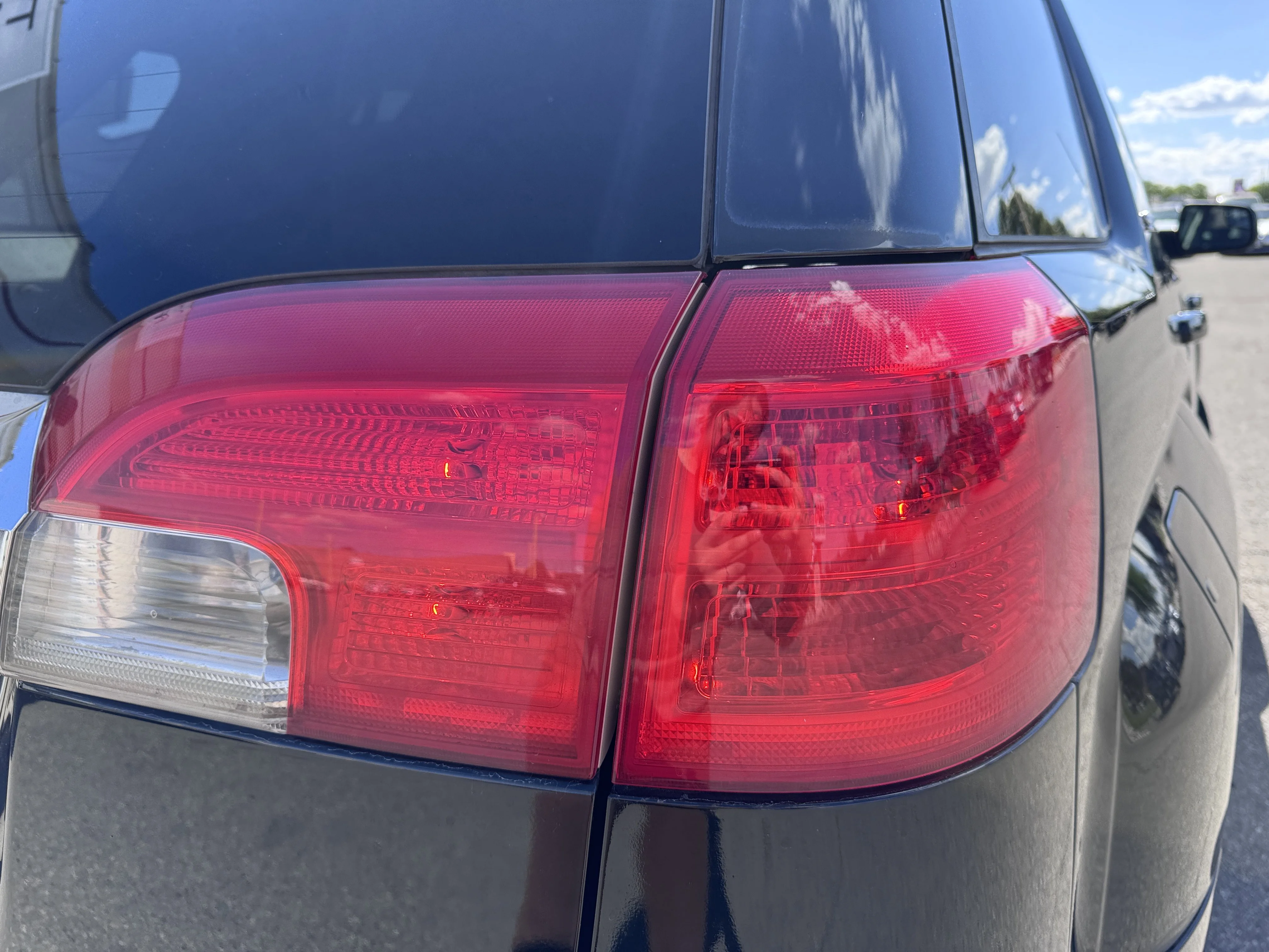 Used 2013 Onyx Black GMC SLE image 41