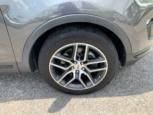 Used 2018 Gray Ford Sport image 40