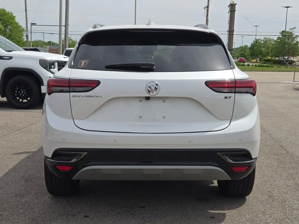Used 2023 White Buick Essence image 15