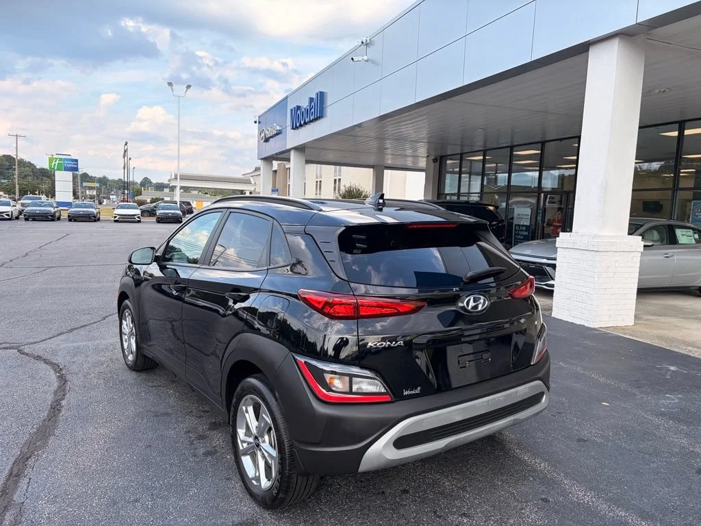 Used 2023 Abyss Black Per Hyundai SEL image 9