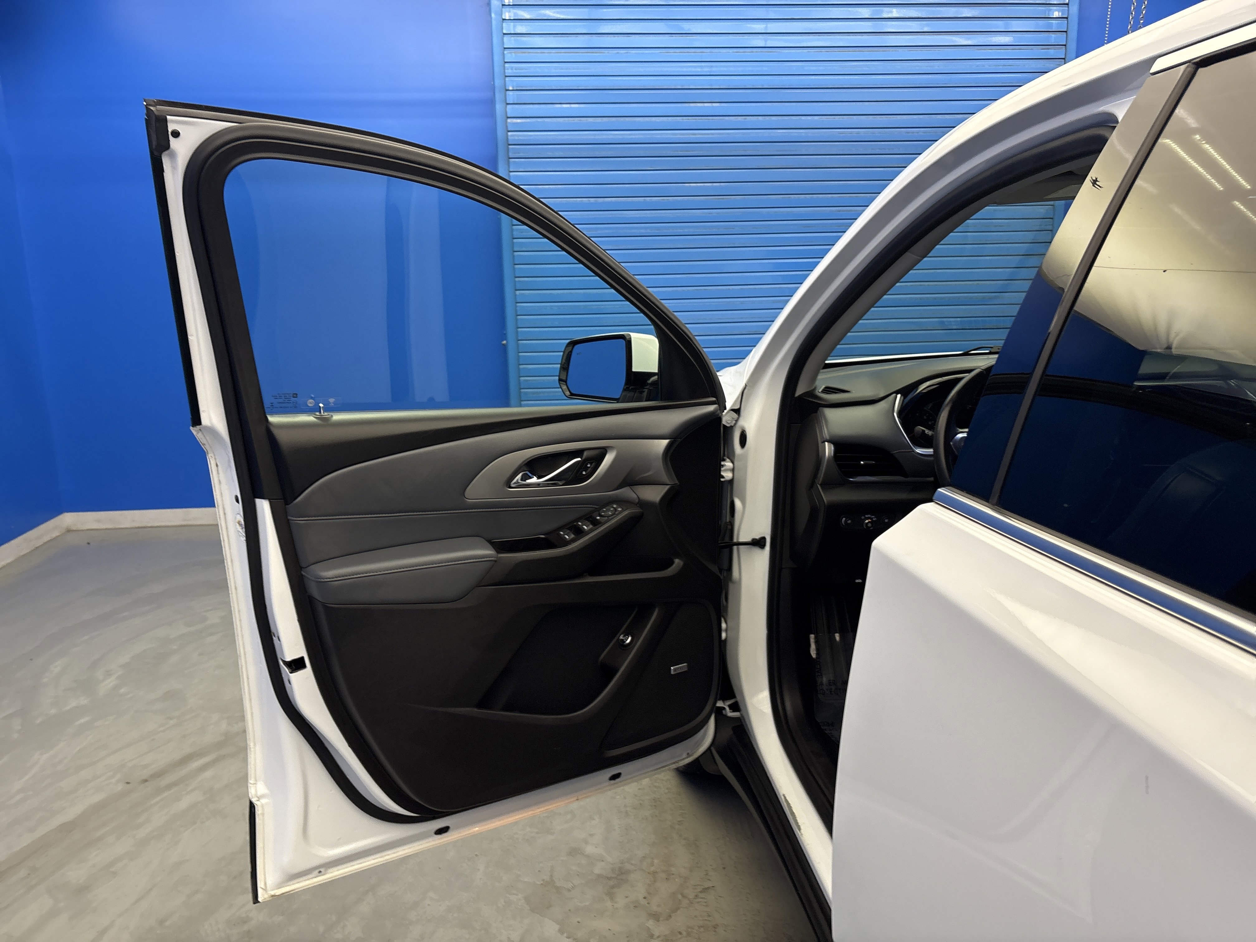 Used 2019 Summit White Chevrolet LT Leather image 9