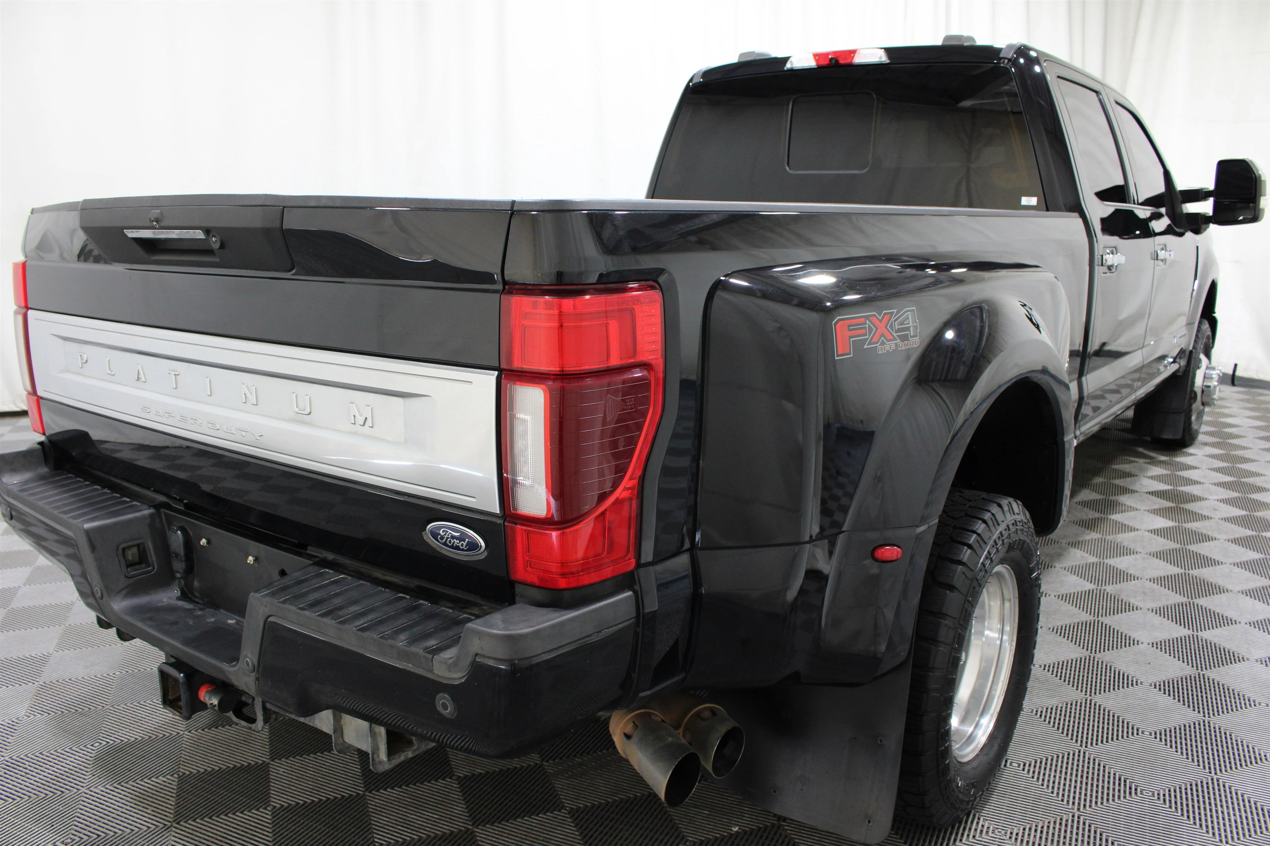 2022 Ford F-350 Super Duty Platinum - Photo 34