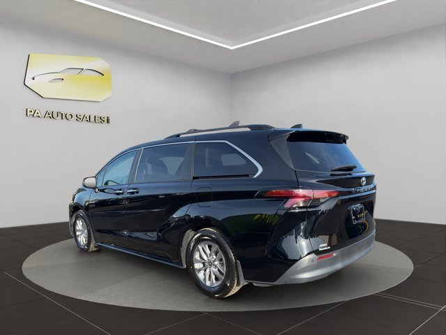 Used 2022 Black Toyota XLE image 5