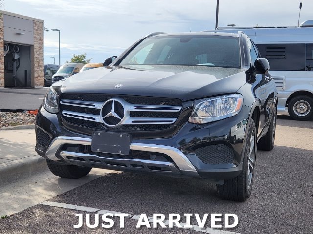 Used 2017  Mercedes-Benz GLC 300 image 1