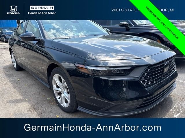 Certified Used 2024 Crystal Black Pearl Honda LX image 13