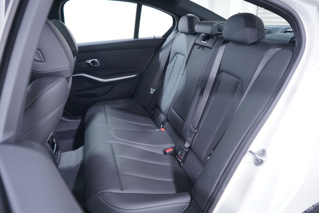 2026 BMW 3 Series 330i - Photo 8