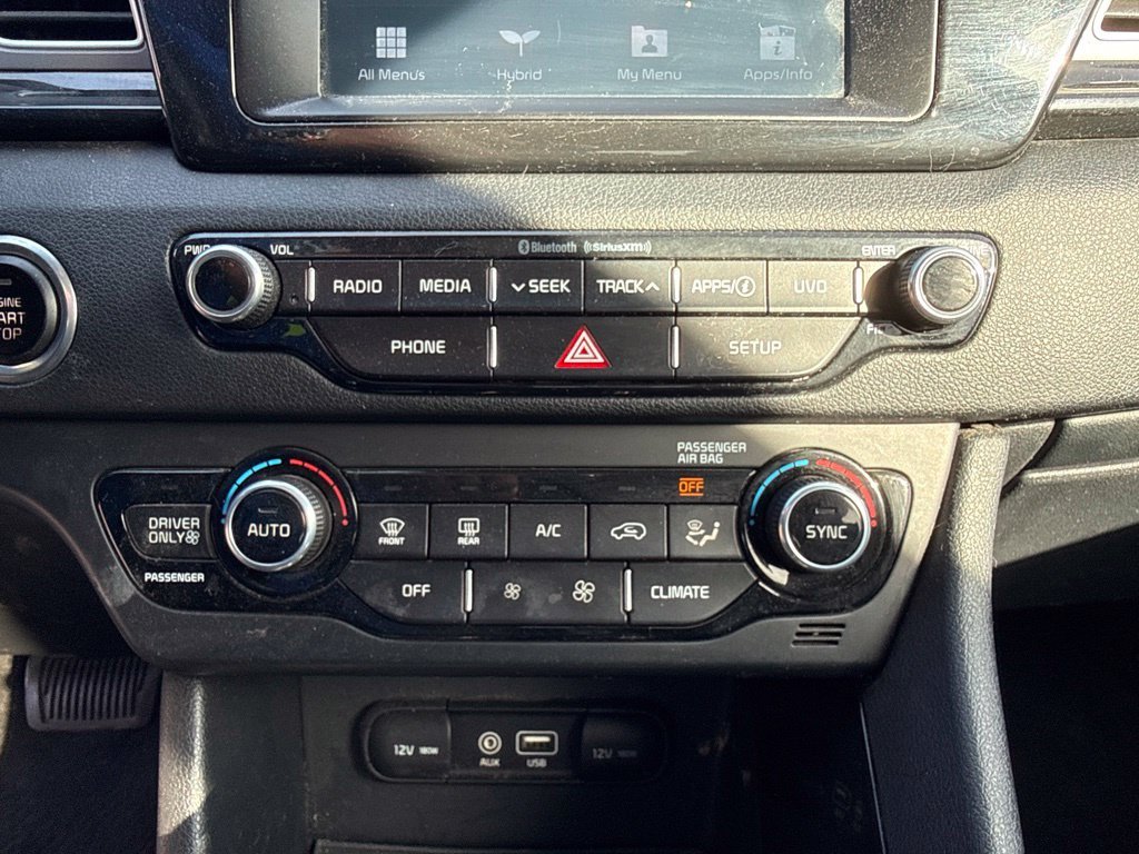 Used 2019 Silky Silver Kia EX image 15