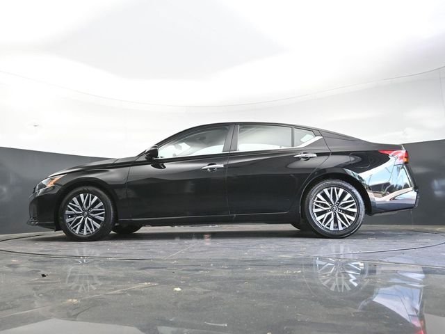 2025 Nissan Altima SV - Photo 39