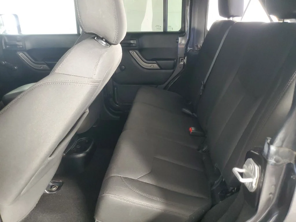 Used 2018 Gray Jeep Sport 4x4 image 13
