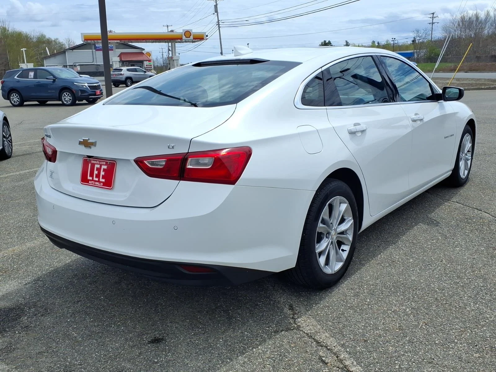 Used 2024 Summit White Chevrolet LT image 5