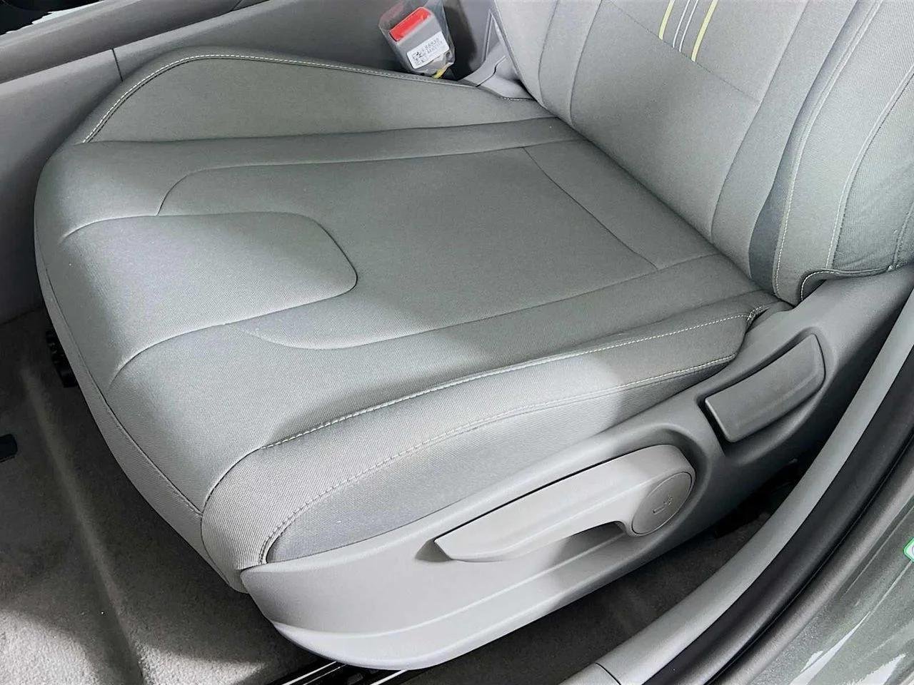 New 2026 Amazon Gray Hyundai SEL Sport image 17