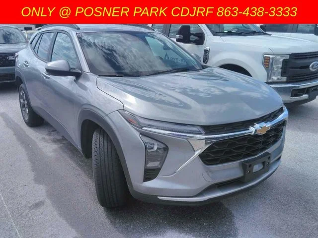 Used 2025 Gray Chevrolet LT image 2