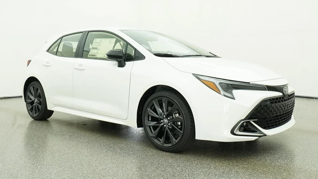 New 2026 Ice Cap Toyota XSE image 9