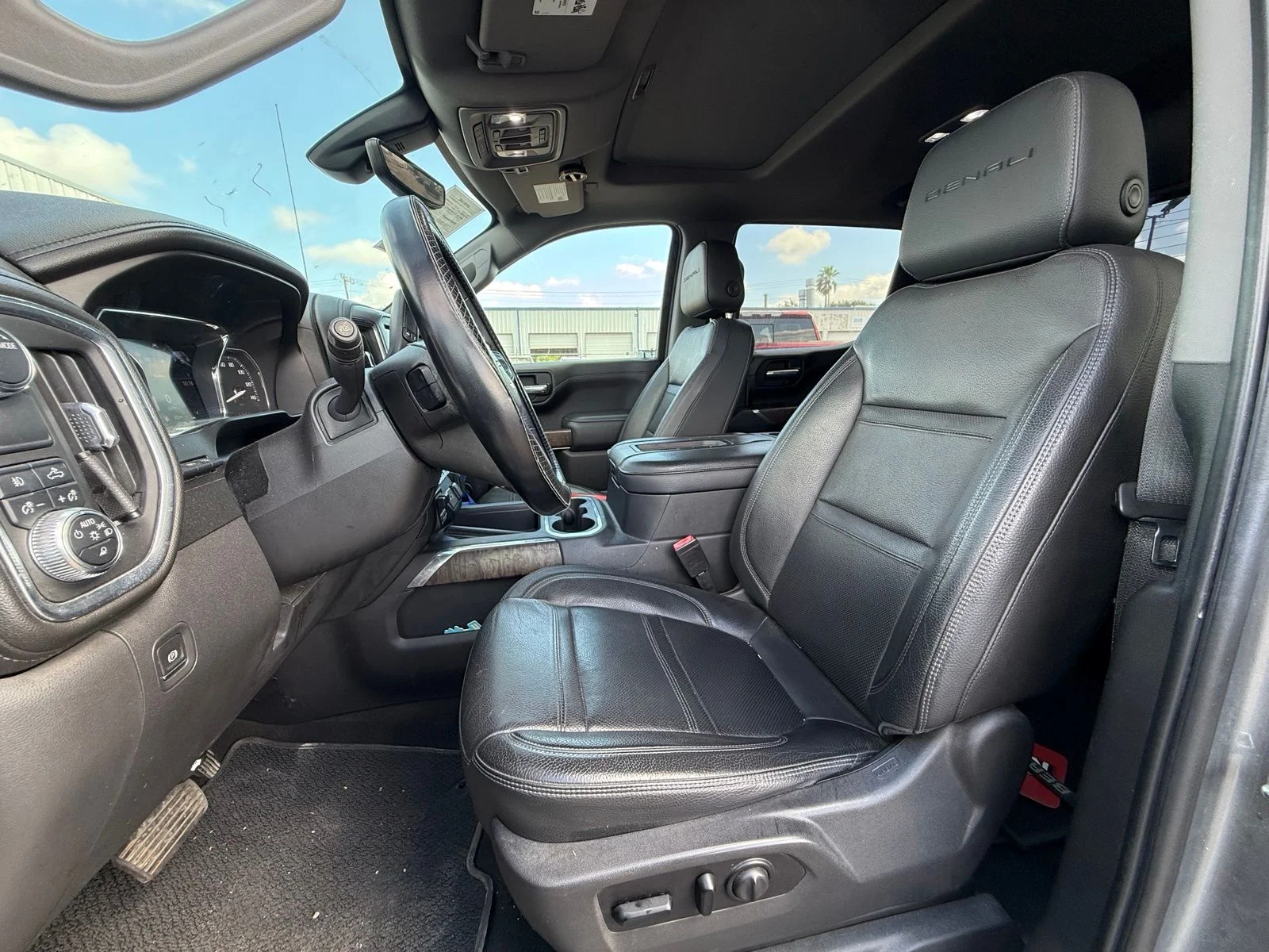 Used 2021 Gray GMC Denali image 9