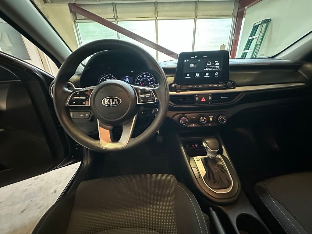 Used 2021 Black Kia LXS image 25
