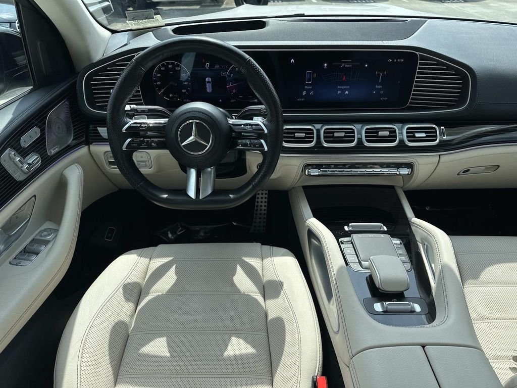 Used 2024 MANUFAKTUR Diamond White Metallic Mercedes-Benz GLS 450 image 20