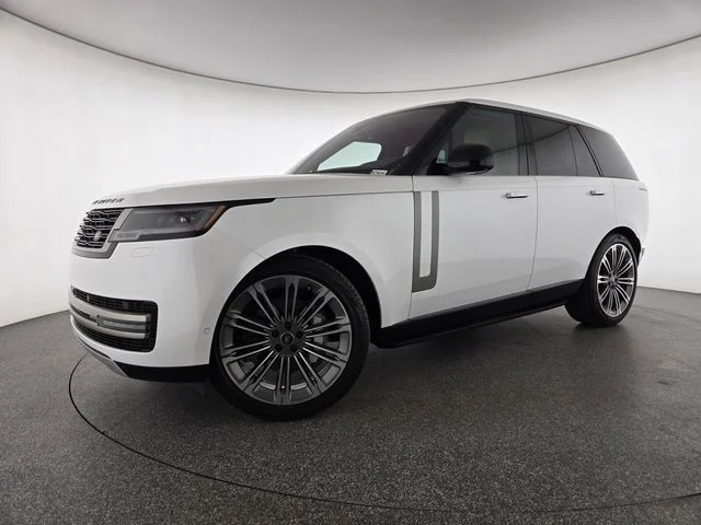 2023 Land Rover Range Rover 3.0 SE SWB's photo
