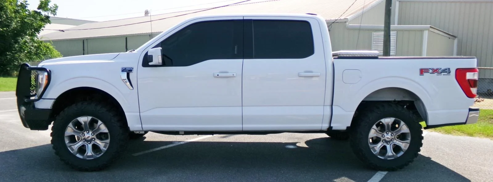 Used 2021 Oxford White Ford LARIAT image 2