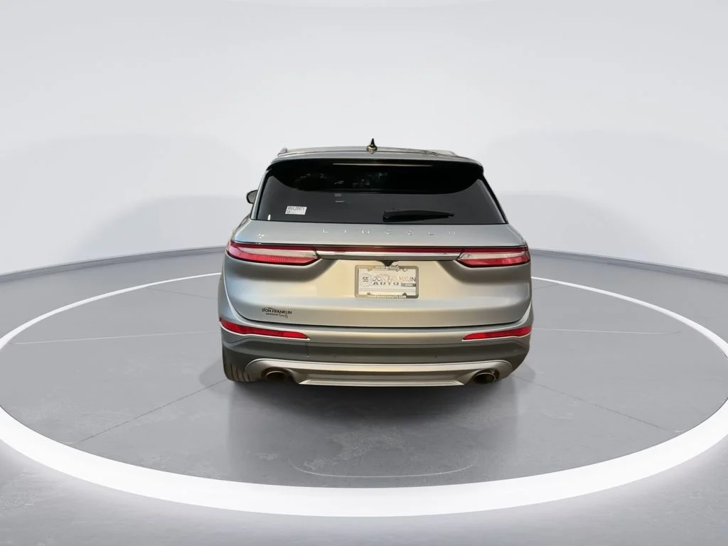 Used 2021 Silver Lincoln Reserve image 7
