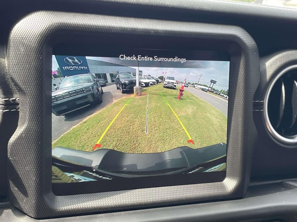 Used 2022 Black Jeep Unlimited Sahara image 26