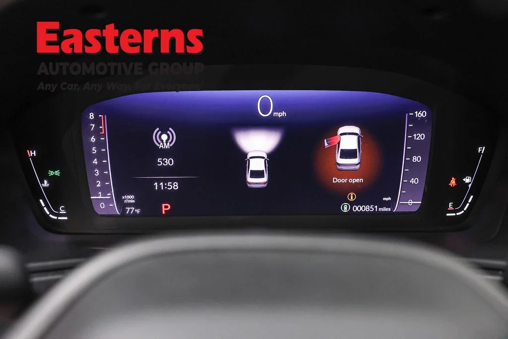 Used 2025 Red Honda SE image 17