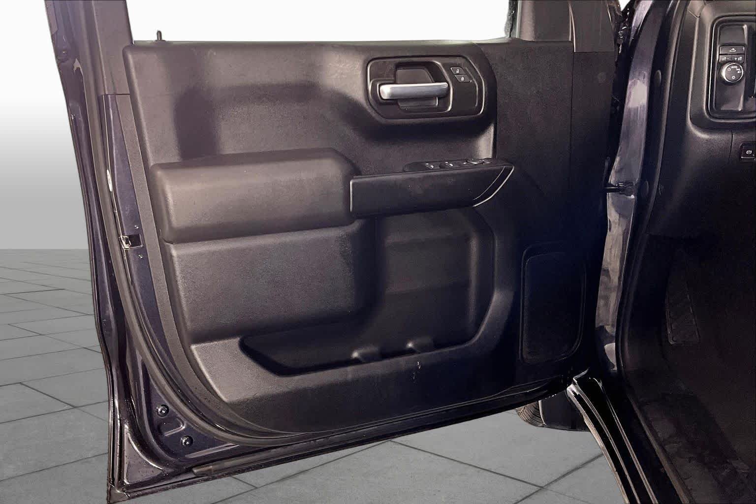 Used 2022 Dark Ash Metallic Chevrolet Custom image 20